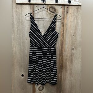 Victoria’s Secret Wrap Style Mini Tank Dress Black White Stripe Size XS Women’s